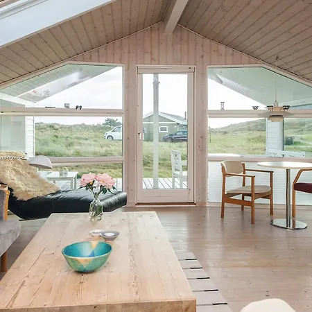 7 Person In Fano-by Traum Фанё